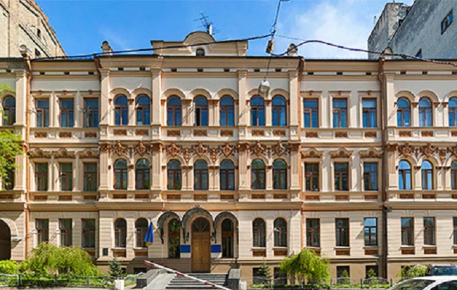 Чорний список Мінкульту поповнився Меньшовим і Рєзніком