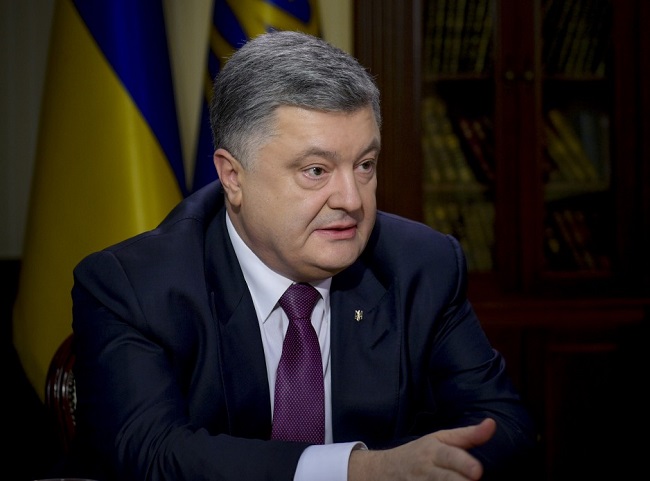 Порошенко: В Україні маємо не «холодну», а гарячу війну