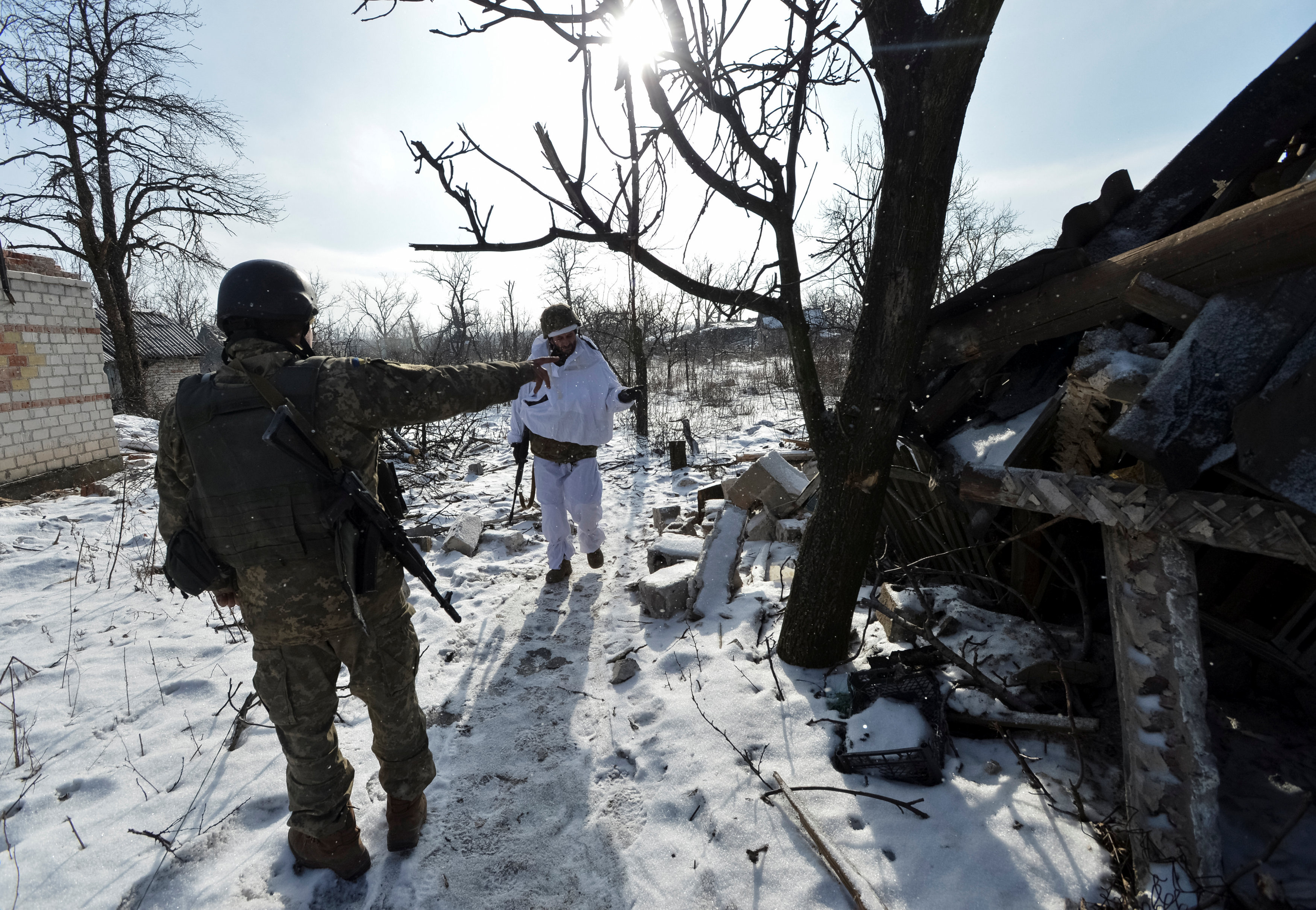 Доба в зоні АТО: бойовики 30 разів відкривали вогонь, загинув один військовий