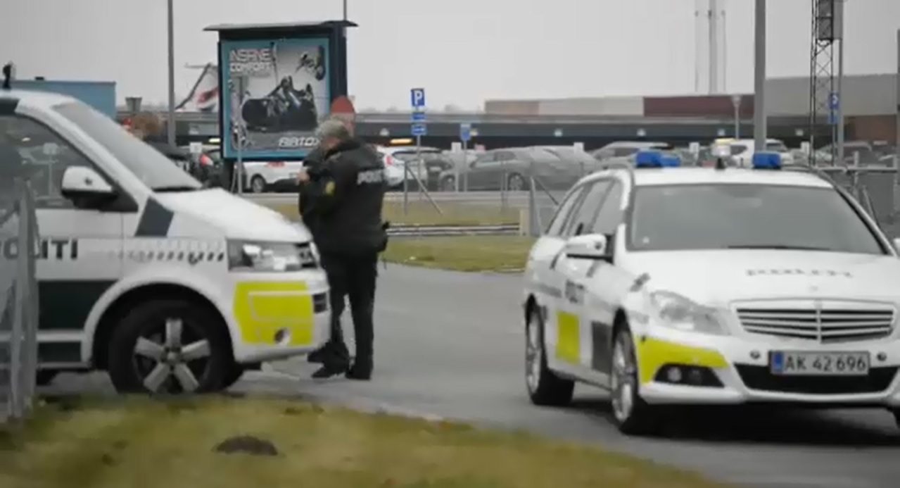 Два аэропорта в Дании эвакуированы после сообщений о бомбе
