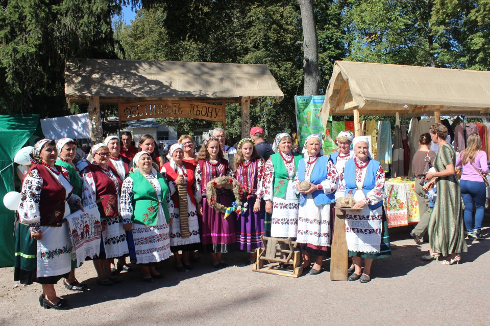 На Житомирщині пройшов всеукраїнський фестиваль льону