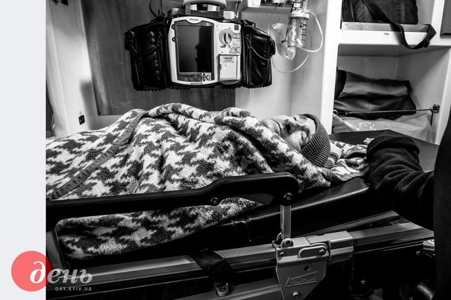 Від Православної Церкви України - Соломія КРАЦИЛО, м. Львів – за серію робіт «МІЙ БАТЬКО»