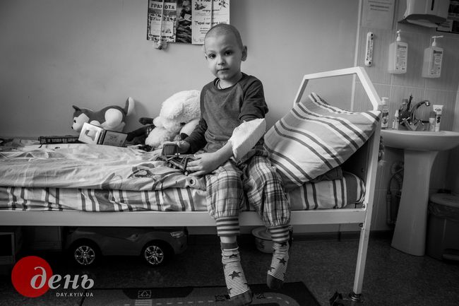 Від Православної Церкви України - Анна ЧАПАЛА, м. Полтава – за серію робіт «ПОЛТАВСЬКА МІСЬКА ДИТЯЧА КЛІНІЧНА ЛІКАРНЯ В ОНКОГЕМАТОЛОГІЧНОМУ ВІДДІЛЕННІ»