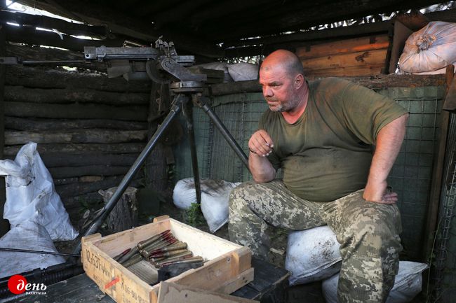 Від Фундації спадщини родини Терещенків - Анатолій СТЕПАНОВ, м. Київ – за роботу «СТАРШИНА. ПАМ’ЯТІ 