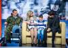 ХВИЛЮЮЧИЙ КАДР. СЕРГІЙ КОЗАК, СТАРШИЙ СЕРЖАНТ 95-ОЇ АЕРОМОБІЛЬНОЇ БРИГАДИ, ЩО ВТРАТИВ НОГУ НА ФРОНТІ, РЯТУЮЧИ ЖИТТЯ СОЛДАТ, НАТАЛЯ КОЗАК – ЙОГО ДРУЖИНА І ЇХ ДІТИ: ШЕСТИРІЧНИЙ СЛАВКО І СЕМИМІСЯЧНА ЛЫЗА – В СТУДІЇ «ХОРОБРИХ СЕРДЕЦЬ» З ВЕДУЧИМ АХТЕМОМ СЕІТАБЛАЄВИМ / ФОТО ПРЕС-СЛУЖБИ ТЕЛЕКАНАЛУ «1+1»